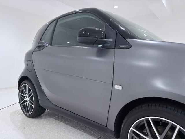 スマートフォーツークーペ BRABUS エクスクルーシブ 右ハンドル/グレー/フローティングナビ/ドラレコ/シートヒーター/正規ディーラー認定中古車/二年保証(16枚目)