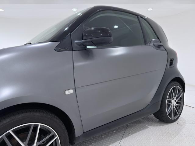 スマートフォーツークーペ BRABUS エクスクルーシブ 右ハンドル/グレー/フローティングナビ/ドラレコ/シートヒーター/正規ディーラー認定中古車/二年保証(17枚目)