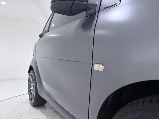 スマートフォーツークーペ BRABUS エクスクルーシブ 右ハンドル/グレー/フローティングナビ/ドラレコ/シートヒーター/正規ディーラー認定中古車/二年保証(18枚目)