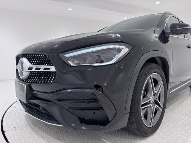GLAクラス GLA200d 4マチック AMGライン 右ハンドル/コスモスブラック/半革/シートヒーター/ドラレコ/メモリー付きパワーシート/正規ディーラー認定中古車/二年保証(9枚目)