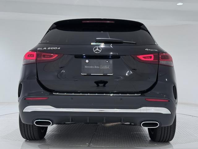 GLAクラス GLA200d 4マチック AMGライン 右ハンドル/コスモスブラック/半革/シートヒーター/ドラレコ/メモリー付きパワーシート/正規ディーラー認定中古車/二年保証(14枚目)