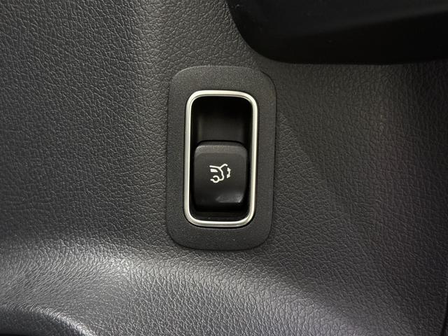 GLAクラス GLA200d 4マチック AMGライン 右ハンドル/コスモスブラック/半革/シートヒーター/ドラレコ/メモリー付きパワーシート/正規ディーラー認定中古車/二年保証(23枚目)