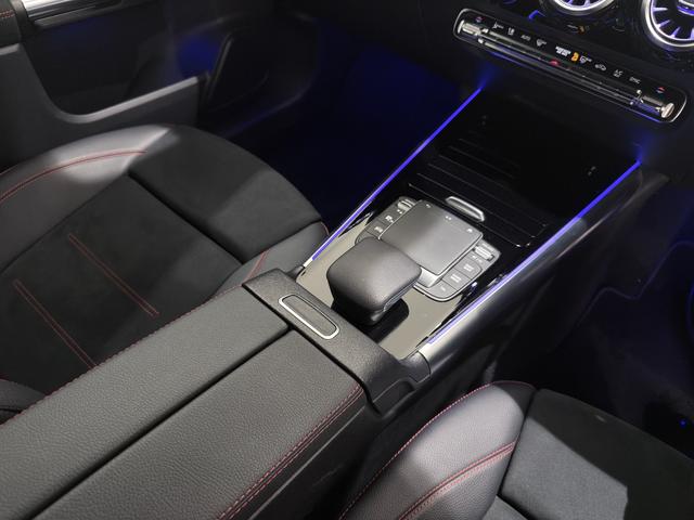 GLAクラス GLA200d 4マチック AMGライン 右ハンドル/コスモスブラック/半革/シートヒーター/ドラレコ/メモリー付きパワーシート/正規ディーラー認定中古車/二年保証(44枚目)