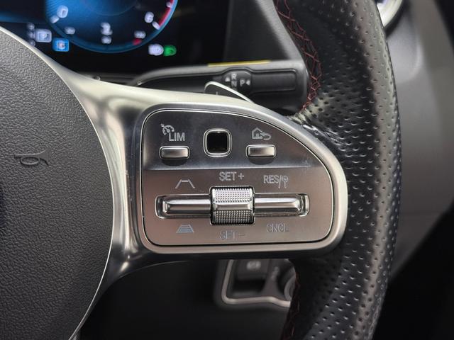 GLAクラス GLA200d 4マチック AMGライン 右ハンドル/コスモスブラック/半革/シートヒーター/ドラレコ/メモリー付きパワーシート/正規ディーラー認定中古車/二年保証(52枚目)