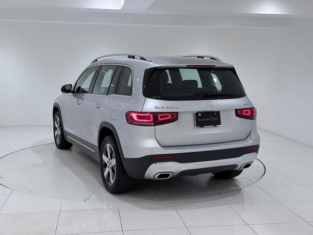 ＧＬＢ ＧＬＢ２００ｄ　４マチック　右ハンドル／イリジウムシルバー／シートヒーター／半革／ドラレコ／メモリー付きパワーシート／正規ディーラー認定中古車／二年保証（4枚目）