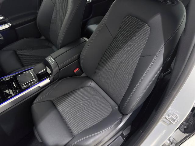 ＧＬＢ ＧＬＢ２００ｄ　４マチック　右ハンドル／イリジウムシルバー／シートヒーター／半革／ドラレコ／メモリー付きパワーシート／正規ディーラー認定中古車／二年保証（29枚目）