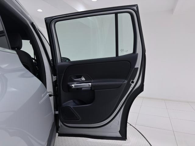 ＧＬＢ ＧＬＢ２００ｄ　４マチック　右ハンドル／イリジウムシルバー／シートヒーター／半革／ドラレコ／メモリー付きパワーシート／正規ディーラー認定中古車／二年保証（31枚目）