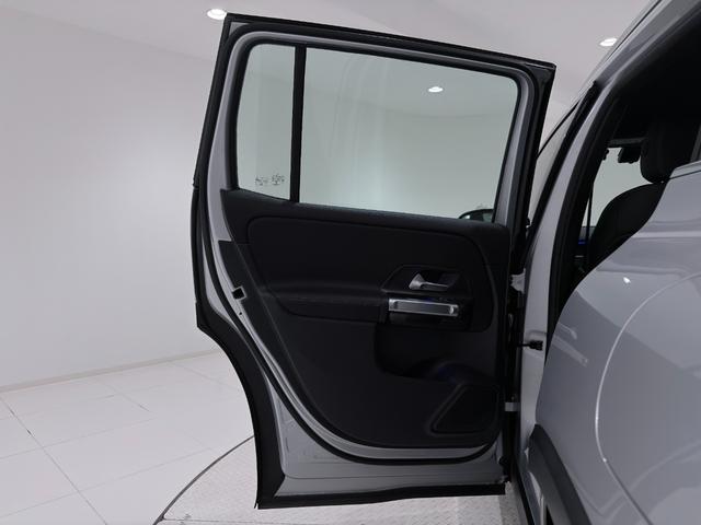 ＧＬＢ ＧＬＢ２００ｄ　４マチック　右ハンドル／イリジウムシルバー／シートヒーター／半革／ドラレコ／メモリー付きパワーシート／正規ディーラー認定中古車／二年保証（35枚目）