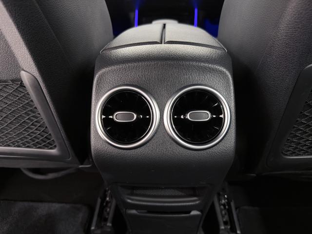 ＧＬＢ ＧＬＢ２００ｄ　４マチック　右ハンドル／イリジウムシルバー／シートヒーター／半革／ドラレコ／メモリー付きパワーシート／正規ディーラー認定中古車／二年保証（40枚目）