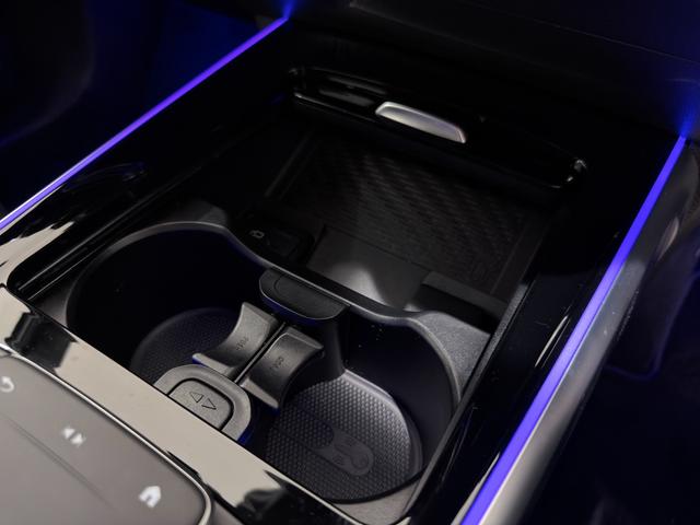 ＧＬＢ ＧＬＢ２００ｄ　４マチック　右ハンドル／イリジウムシルバー／シートヒーター／半革／ドラレコ／メモリー付きパワーシート／正規ディーラー認定中古車／二年保証（49枚目）