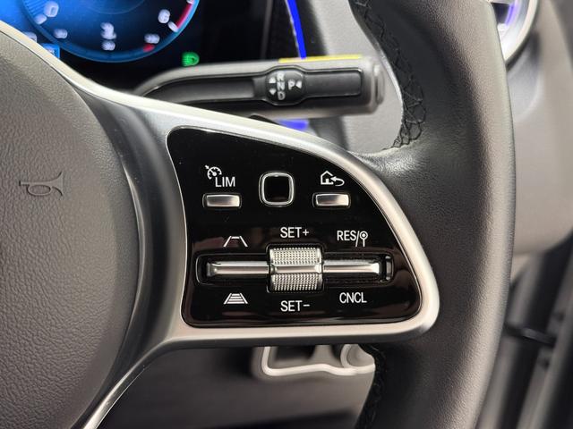 ＧＬＢ ＧＬＢ２００ｄ　４マチック　右ハンドル／イリジウムシルバー／シートヒーター／半革／ドラレコ／メモリー付きパワーシート／正規ディーラー認定中古車／二年保証（52枚目）