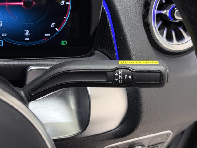 ＧＬＢ ＧＬＢ２００ｄ　４マチック　右ハンドル／イリジウムシルバー／シートヒーター／半革／ドラレコ／メモリー付きパワーシート／正規ディーラー認定中古車／二年保証（54枚目）