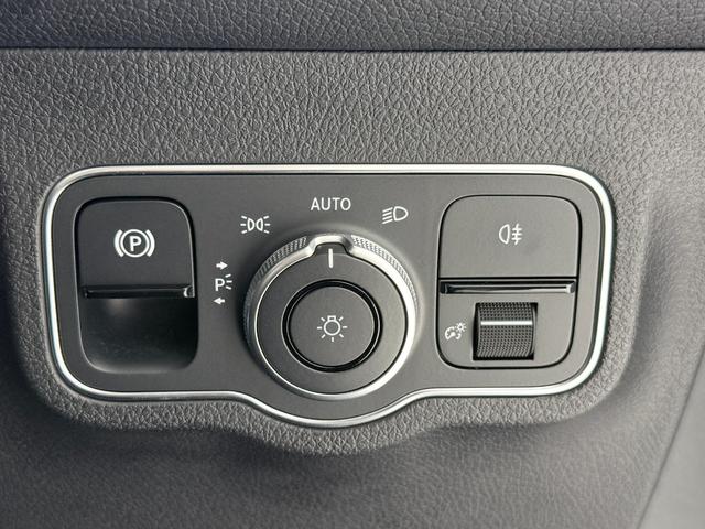 ＧＬＢ ＧＬＢ２００ｄ　４マチック　右ハンドル／イリジウムシルバー／シートヒーター／半革／ドラレコ／メモリー付きパワーシート／正規ディーラー認定中古車／二年保証（55枚目）