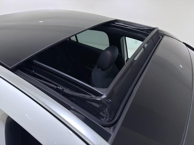 ＧＬＡクラス ＧＬＡ２００ｄ　４マチック　ＡＭＧライン　レーダーセーフティーＰ／パノラミックスライディングルーフ／半革／メモリー付きパワーシート／シートヒーター／ドラレコ／正規ディーラー認定中古車／二年保証（7枚目）