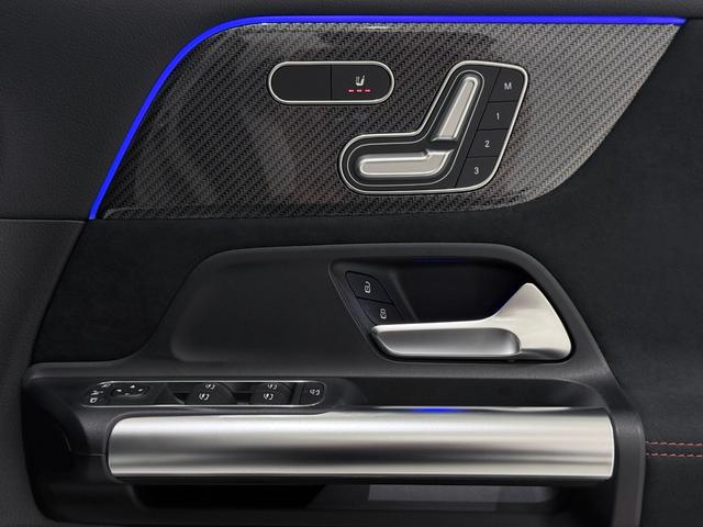 ＧＬＡクラス ＧＬＡ２００ｄ　４マチック　ＡＭＧライン　レーダーセーフティーＰ／パノラミックスライディングルーフ／半革／メモリー付きパワーシート／シートヒーター／ドラレコ／正規ディーラー認定中古車／二年保証（22枚目）