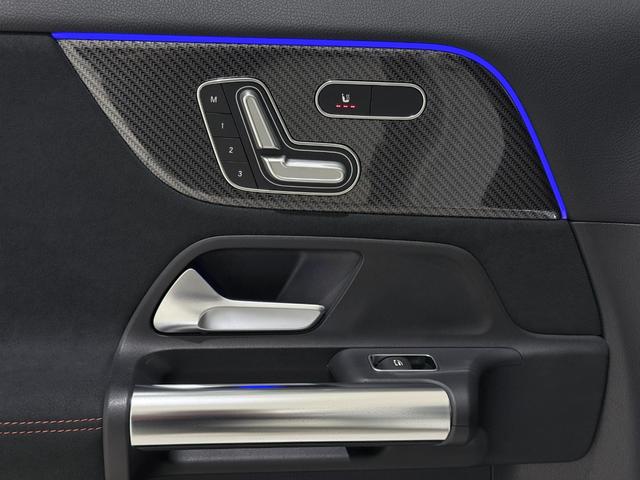 ＧＬＡクラス ＧＬＡ２００ｄ　４マチック　ＡＭＧライン　レーダーセーフティーＰ／パノラミックスライディングルーフ／半革／メモリー付きパワーシート／シートヒーター／ドラレコ／正規ディーラー認定中古車／二年保証（28枚目）