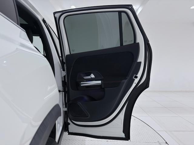 ＧＬＡクラス ＧＬＡ２００ｄ　４マチック　ＡＭＧライン　レーダーセーフティーＰ／パノラミックスライディングルーフ／半革／メモリー付きパワーシート／シートヒーター／ドラレコ／正規ディーラー認定中古車／二年保証（32枚目）