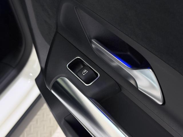 ＧＬＡクラス ＧＬＡ２００ｄ　４マチック　ＡＭＧライン　レーダーセーフティーＰ／パノラミックスライディングルーフ／半革／メモリー付きパワーシート／シートヒーター／ドラレコ／正規ディーラー認定中古車／二年保証（34枚目）