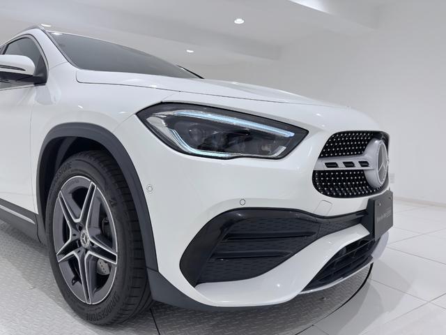GLAクラス GLA200d 4マチック AMGライン 右ハンドル/ポーラーホワイト/レーダーセーフティーP/シートヒーター/ドラレコ/半革/メモリー付きパワーシート/正規ディーラー認定中古車/二年保証(8枚目)
