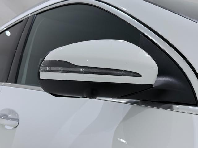 GLAクラス GLA200d 4マチック AMGライン 右ハンドル/ポーラーホワイト/レーダーセーフティーP/シートヒーター/ドラレコ/半革/メモリー付きパワーシート/正規ディーラー認定中古車/二年保証(18枚目)