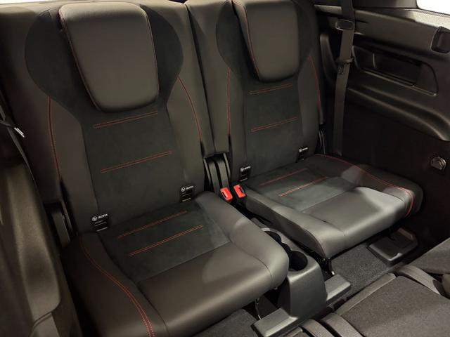 GLB GLB200d 4マチック AMGラインパッケージ 右ハンドル/コスモスブラック/パノラミックスライディングルーフ/メモリー付きパワーシート/シートヒーター/半革/正規ディーラー認定中古車/二年保証(11枚目)