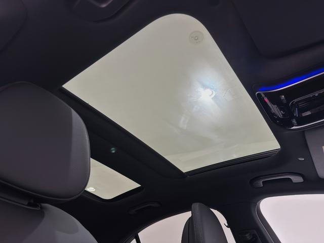 Cクラス C200 4マチックアバンギャルド AMGライン ワンオーナー/右ハンドル/オパリスホワイト/レザーエクスクルーシブP/パノラミックスライディングルーフ/HUD/シートヒーター/メモリー付きパワーシート/正規ディーラー認定中古車/二年保証(6枚目)