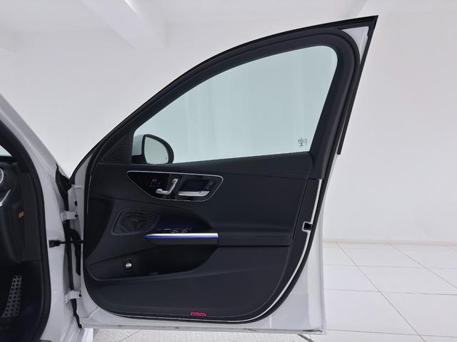 Cクラス C200 4マチックアバンギャルド AMGライン ワンオーナー/右ハンドル/オパリスホワイト/レザーエクスクルーシブP/パノラミックスライディングルーフ/HUD/シートヒーター/メモリー付きパワーシート/正規ディーラー認定中古車/二年保証(24枚目)