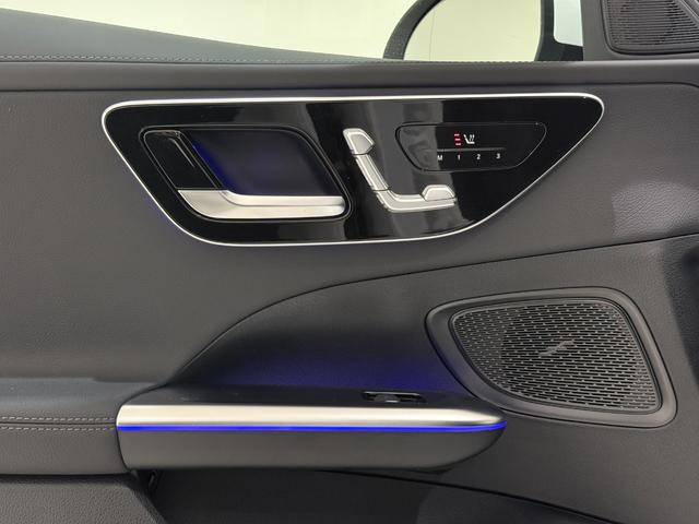 Cクラス C200 4マチックアバンギャルド AMGライン ワンオーナー/右ハンドル/オパリスホワイト/レザーエクスクルーシブP/パノラミックスライディングルーフ/HUD/シートヒーター/メモリー付きパワーシート/正規ディーラー認定中古車/二年保証(31枚目)