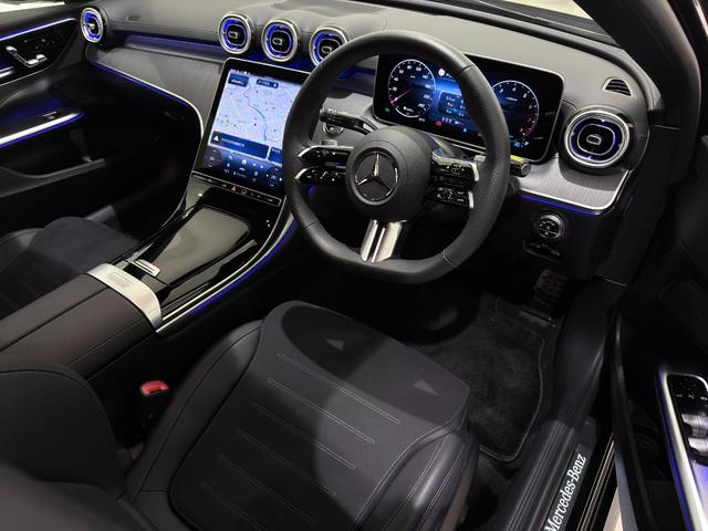 Cクラス C200 スポーツ 右ハンドル/オブシディアンブラック/シートヒーター/メモリー付きパワーシート/正規ディーラー認定中古車/二年保証(2枚目)