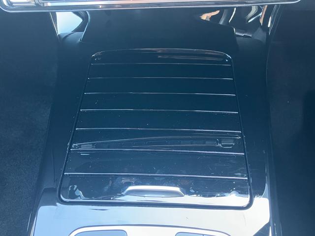 メルセデス・ベンツの価値と信頼性をさらに高め、オーナーの皆さまへより大きな安心を提供する「認定中古車プログラム」をご用意しております。