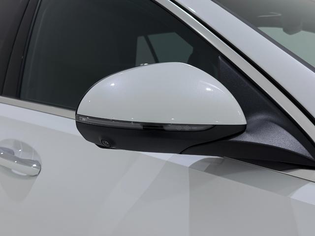 専用のコールセンターに経験豊かなオペレーターが、２４時間３６５日待機。万一の車両トラブルなどが発生した場合、お電話一本で応急処置や車両のけん引、ドライバーや同乗者の方の移動手段手配などサポート。