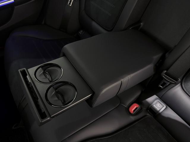 購入後のサポートは、全国のメルセデス・ベンツ正規サービスネットワークへ。