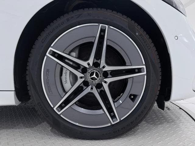 【最大１００項目の点検・整備】メルセデス独自の厳しいチェックを通過したクルマのみ「メルセデス・ベンツ認定中古車」と呼ばれます。