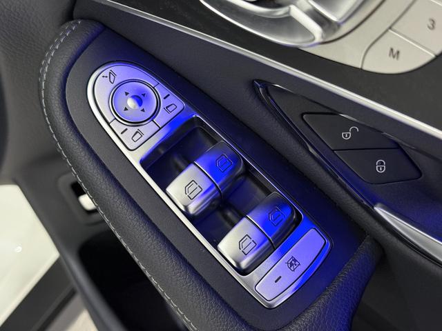 日本全国に張り巡らされたメルセデス・ベンツ正規サービスネットワークのサポートを受けることができます。これもメルセデスの認定中古車ならではの、安心感のひとつ。