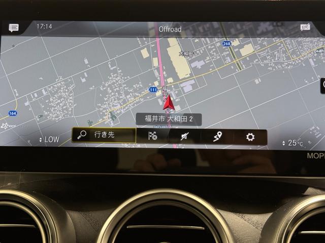 専用のコールセンターに経験豊かなオペレーターが、２４時間３６５日待機。万一の車両トラブルなどが発生した場合、お電話一本で応急処置や車両のけん引、ドライバーや同乗者の方の移動手段手配などサポート。