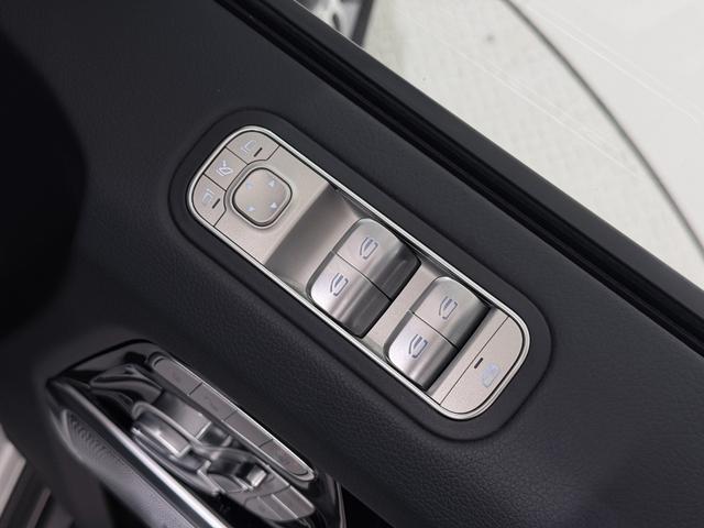 Ｇクラス Ｇ４００ｄ　ＡＭＧライン　ワンオーナー／右ハンドル／オパリスホワイト／レーダーセーフティーＰ／ラグジュアリーＰ／Ｂｕｒｍｅｓｔｅｒ／シートヒーター／ガラススライディングルーフ／正規ディーラー認定中古車／二年保証（26枚目）