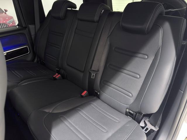 Ｇクラス Ｇ４００ｄ　ＡＭＧライン　ワンオーナー／右ハンドル／オパリスホワイト／レーダーセーフティーＰ／ラグジュアリーＰ／Ｂｕｒｍｅｓｔｅｒ／シートヒーター／ガラススライディングルーフ／正規ディーラー認定中古車／二年保証（42枚目）