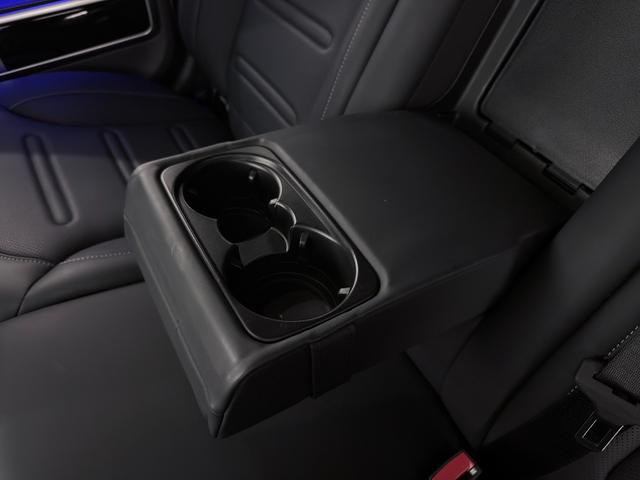 Ｇクラス Ｇ４００ｄ　ＡＭＧライン　ワンオーナー／右ハンドル／オパリスホワイト／レーダーセーフティーＰ／ラグジュアリーＰ／Ｂｕｒｍｅｓｔｅｒ／シートヒーター／ガラススライディングルーフ／正規ディーラー認定中古車／二年保証（46枚目）