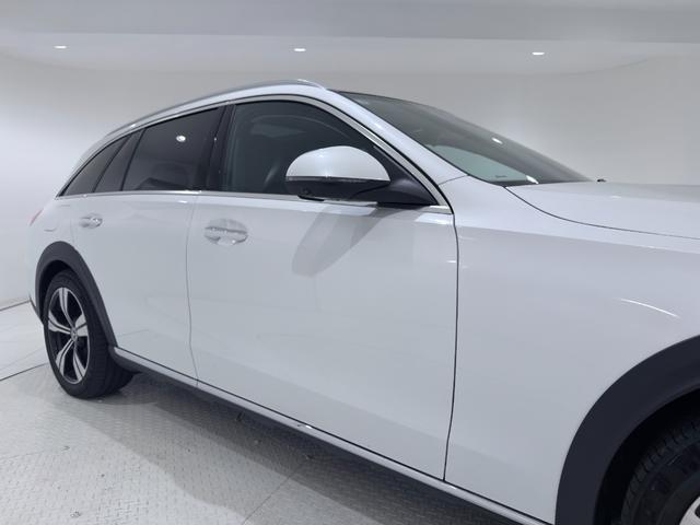 Cクラスオールテレイン C220d 4マチック オールテレイン ワンオーナー/右ハンドル/オパリスホワイト/レザーエクスクルーシブP/HUD/Burmester/パノラミックスライディングルーフ/ベンチレーション/正規ディーラー認定中古車/二年保証(19枚目)