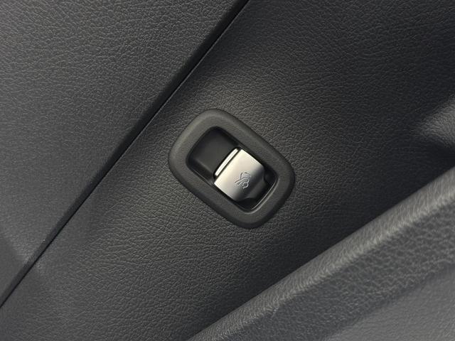 Cクラスオールテレイン C220d 4マチック オールテレイン ワンオーナー/右ハンドル/オパリスホワイト/レザーエクスクルーシブP/HUD/Burmester/パノラミックスライディングルーフ/ベンチレーション/正規ディーラー認定中古車/二年保証(26枚目)