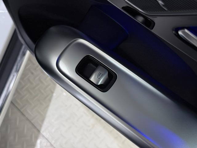 Cクラスオールテレイン C220d 4マチック オールテレイン ワンオーナー/右ハンドル/オパリスホワイト/レザーエクスクルーシブP/HUD/Burmester/パノラミックスライディングルーフ/ベンチレーション/正規ディーラー認定中古車/二年保証(36枚目)