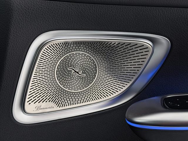 Cクラスステーションワゴン C220dステーションワゴンアバンギルドAMGライP ワンオーナー/右ハンドル/オパリスホワイト/ドライバーズP/HUD/Burmester/シートヒーター/ベンチレーション/正規ディーラー認定中古車/二年保証(6枚目)