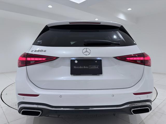 Cクラスステーションワゴン C220dステーションワゴンアバンギルドAMGライP ワンオーナー/右ハンドル/オパリスホワイト/ドライバーズP/HUD/Burmester/シートヒーター/ベンチレーション/正規ディーラー認定中古車/二年保証(17枚目)
