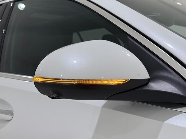 Cクラスステーションワゴン C220dステーションワゴンアバンギルドAMGライP ワンオーナー/右ハンドル/オパリスホワイト/ドライバーズP/HUD/Burmester/シートヒーター/ベンチレーション/正規ディーラー認定中古車/二年保証(22枚目)