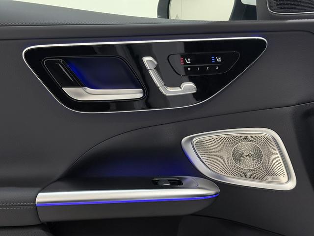 Cクラスステーションワゴン C220dステーションワゴンアバンギルドAMGライP ワンオーナー/右ハンドル/オパリスホワイト/ドライバーズP/HUD/Burmester/シートヒーター/ベンチレーション/正規ディーラー認定中古車/二年保証(30枚目)