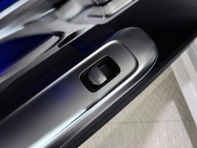 Cクラスステーションワゴン C220dステーションワゴンアバンギルドAMGライP ワンオーナー/右ハンドル/オパリスホワイト/ドライバーズP/HUD/Burmester/シートヒーター/ベンチレーション/正規ディーラー認定中古車/二年保証(31枚目)