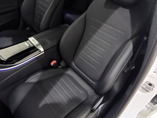 Cクラスステーションワゴン C220dステーションワゴンアバンギルドAMGライP ワンオーナー/右ハンドル/オパリスホワイト/ドライバーズP/HUD/Burmester/シートヒーター/ベンチレーション/正規ディーラー認定中古車/二年保証(32枚目)