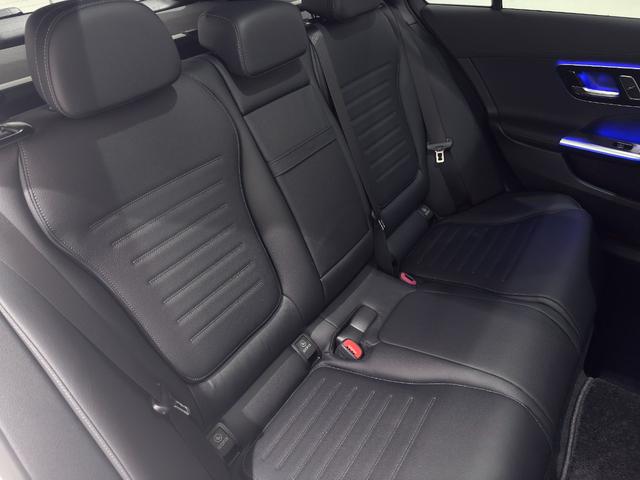 Cクラスステーションワゴン C220dステーションワゴンアバンギルドAMGライP ワンオーナー/右ハンドル/オパリスホワイト/ドライバーズP/HUD/Burmester/シートヒーター/ベンチレーション/正規ディーラー認定中古車/二年保証(37枚目)