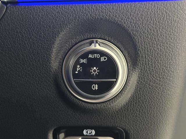 Cクラスステーションワゴン C220dステーションワゴンアバンギルドAMGライP ワンオーナー/右ハンドル/オパリスホワイト/ドライバーズP/HUD/Burmester/シートヒーター/ベンチレーション/正規ディーラー認定中古車/二年保証(58枚目)