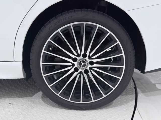 Cクラスステーションワゴン C220dステーションワゴンアバンギルドAMGライP ワンオーナー/右ハンドル/オパリスホワイト/ドライバーズP/HUD/Burmester/シートヒーター/ベンチレーション/正規ディーラー認定中古車/二年保証(67枚目)